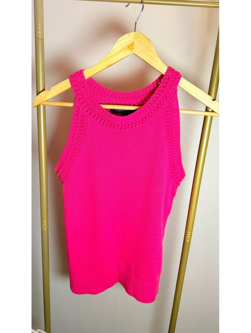 Size S NWOT Pink Beautiful Tommy Hilfiger Sleeveless Sweater